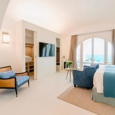 Palazzo M فندق كابري