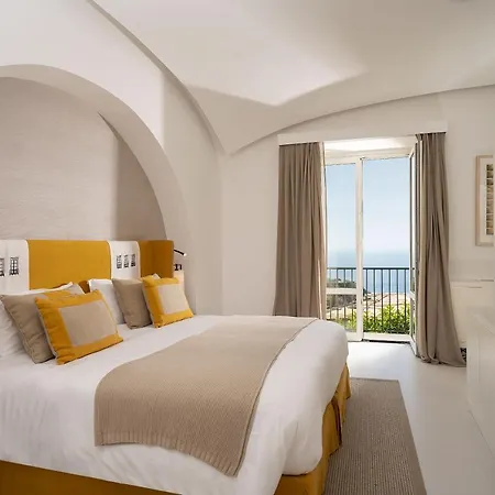 Palazzo M كابري