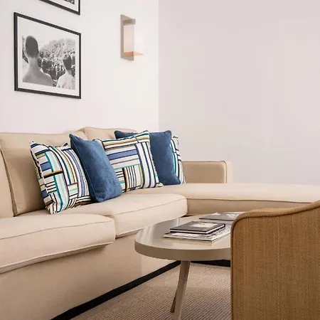 Palazzo M فندق كابري